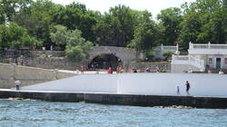 0_9ee90_9429877_XL.jpg