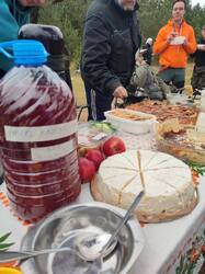 photo_5337325936162054416_y.jpg